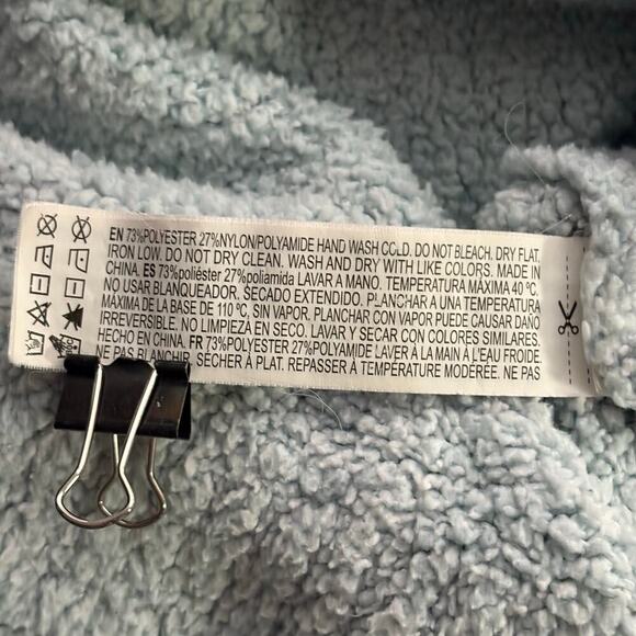 Forever 21 Sweater Woman's Medium Light Blue Fuzzy Warm Winter Pastel Coastal - Picture 10 of 12